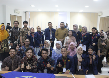 Mahasiswa baru pascasarjana PPKn sesaat setelah talkshow